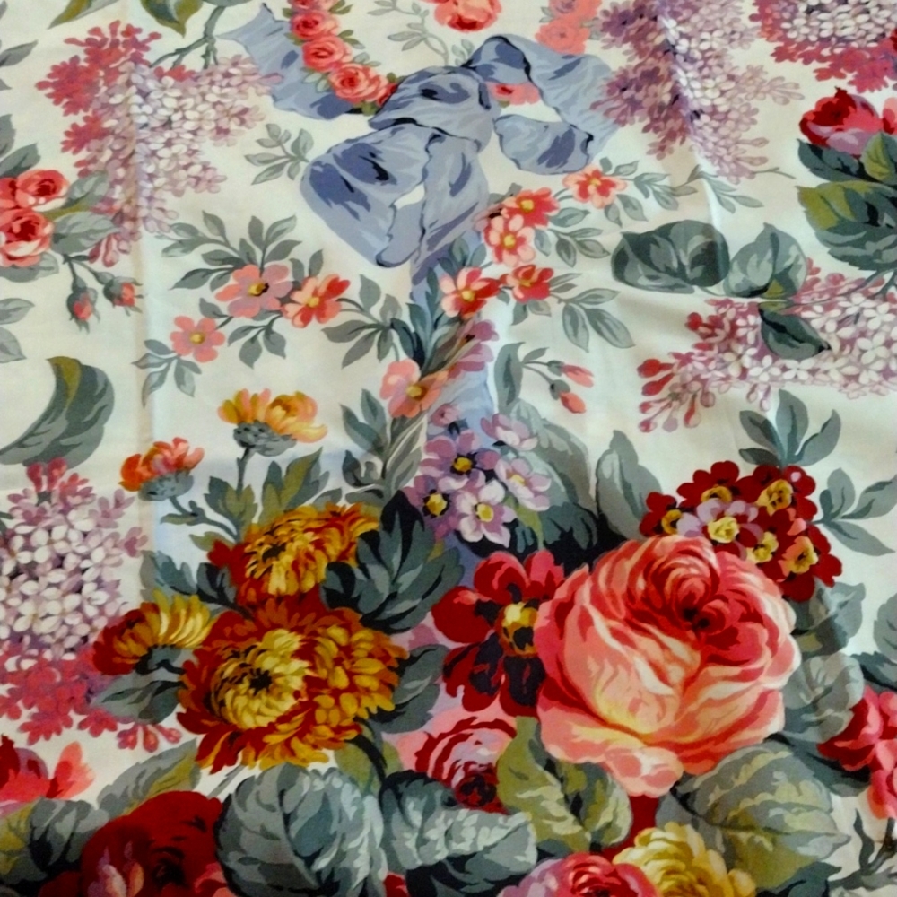 Vintage Ralph Lauren pattern I have 4 yards of it available